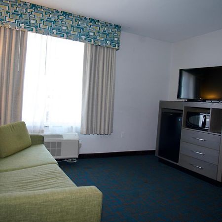 מלון La Quinta By Wyndham St. Paul-וודברי מראה חיצוני תמונה